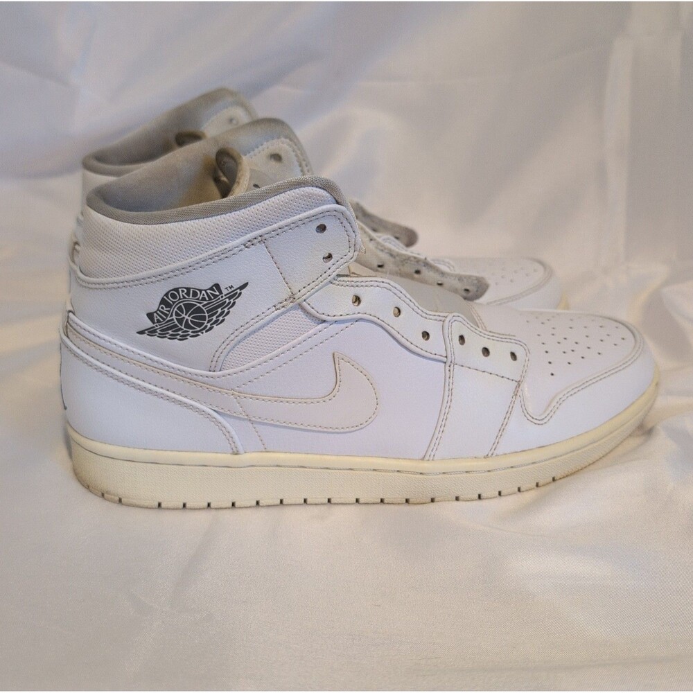 NIKE Air Jordan 1 Mid White Wolf Grey size 11.5 - Picture 5 of 10